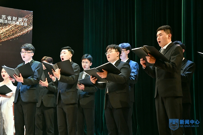 nEO_IMG_QCD_2564.jpg nEO_IMG_QCD_2564.jpg