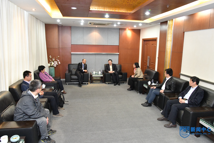 XCB_268411.jpg XCB_268411.jpg